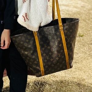 Louis Vuitton Brown Tan Shoulder Bag Monogram Canvas